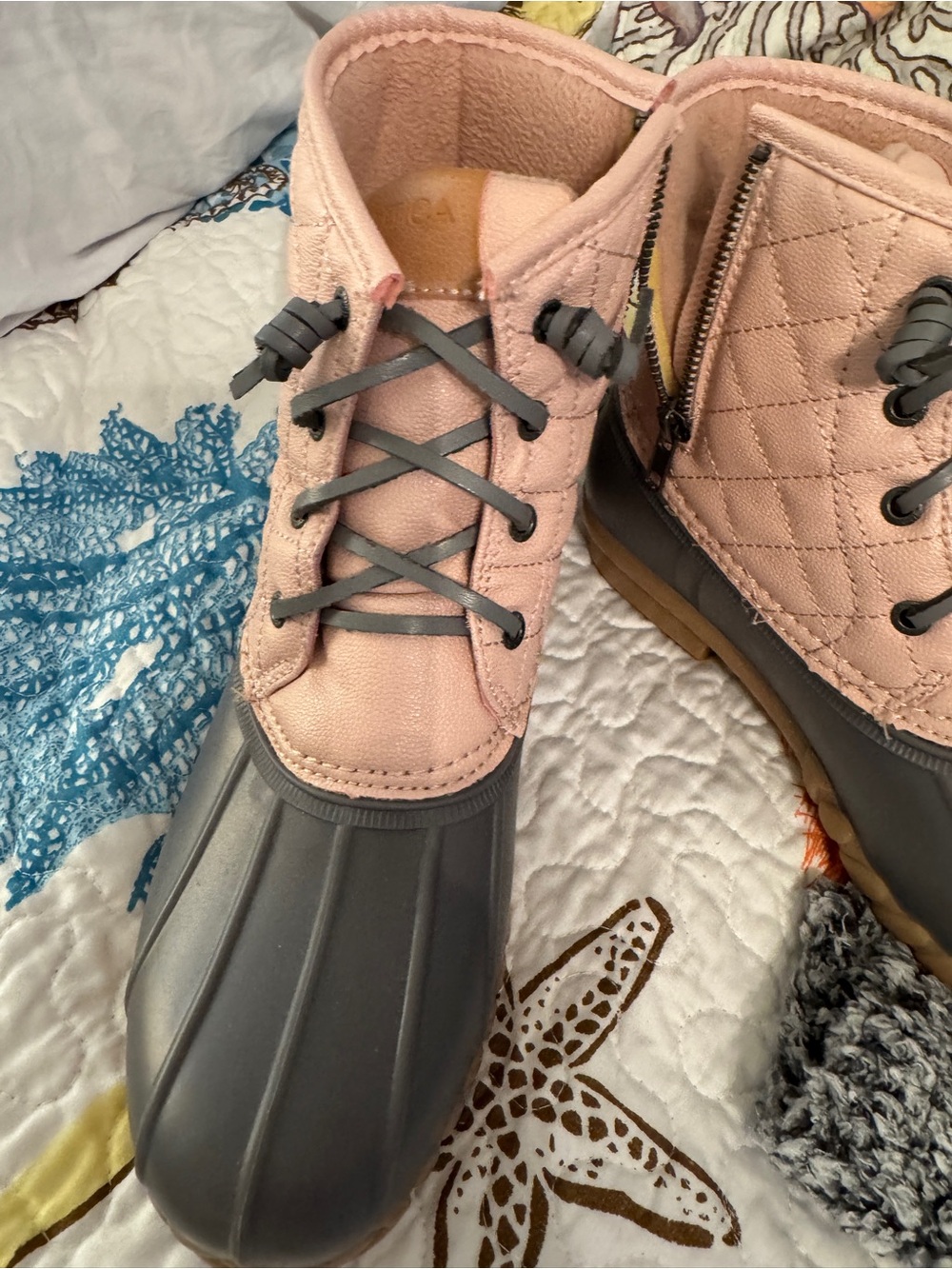 Ladies Quilted Pink and Gray Duck Boots